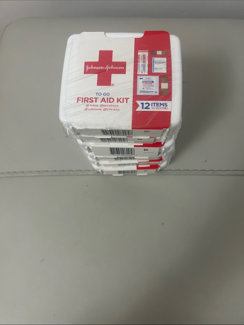 Johnson & Johnson To-Go First Aid Kit in White and Red - 12 Items